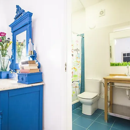 St. Antonio Sunny Apartment Lisbon